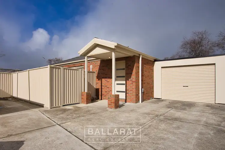 2/35 Foster Street, Redan VIC 3350