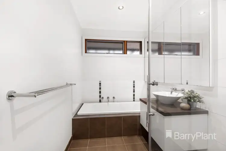 Sixth view of Homely house listing, 4 Kelvin Grove, South Morang VIC 3752