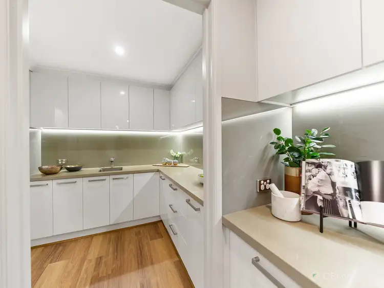 Fifth view of Homely house listing, 100 Skyline Way, Berwick VIC 3806