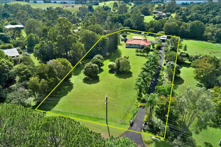5 Angus Crescent, Kureelpa QLD 4560