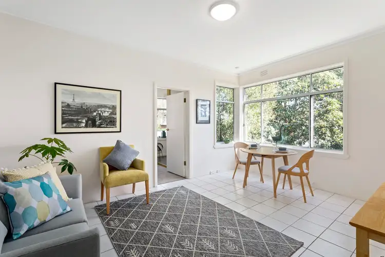 14/2A Burnie Street, Toorak VIC 3142