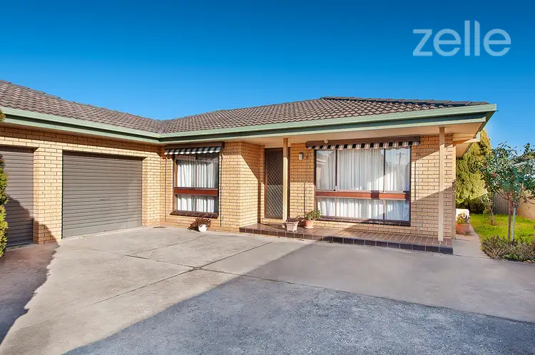Main view of Homely unit listing, 2/405 Ross Circuit, Lavington NSW 2641