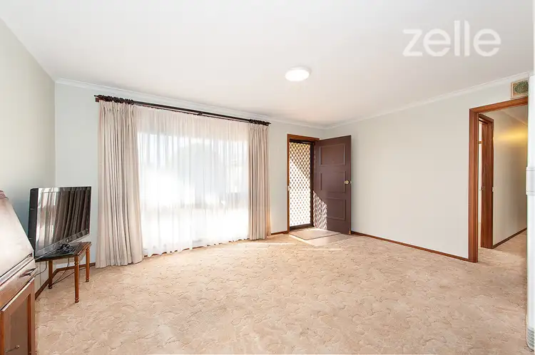 Second view of Homely unit listing, 2/405 Ross Circuit, Lavington NSW 2641
