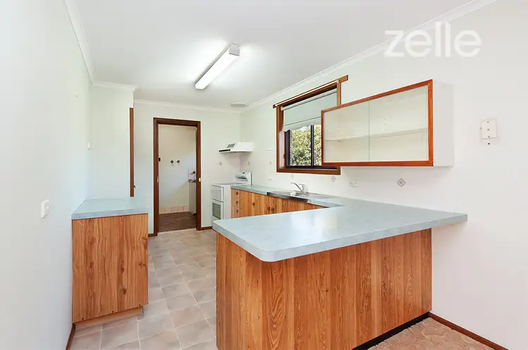 Fourth view of Homely unit listing, 2/405 Ross Circuit, Lavington NSW 2641