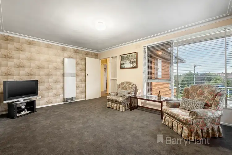 Second view of Homely house listing, 5 Grace Court, Viewbank VIC 3084
