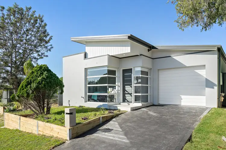 1 Bax Glen, St Clair NSW 2759