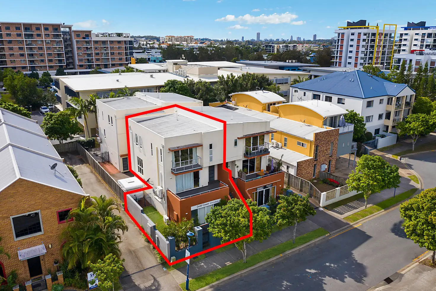 Main view of Homely townhouse listing, 1/18 Tourangeau Crescent, Varsity Lakes QLD 4227