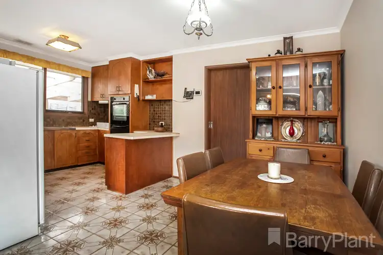 Fifth view of Homely house listing, 3 Warrah Court, Gladstone Park VIC 3043