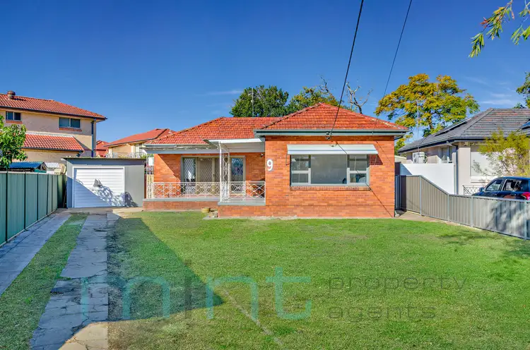 9 Parkview Avenue, Belfield NSW 2191