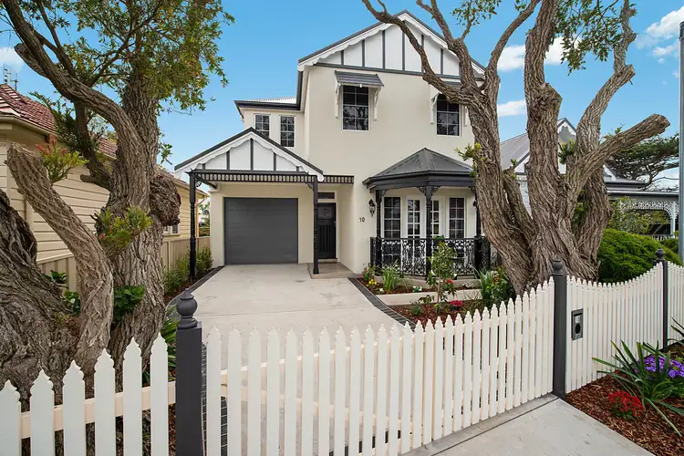 10 John Street, Tighes Hill NSW 2297