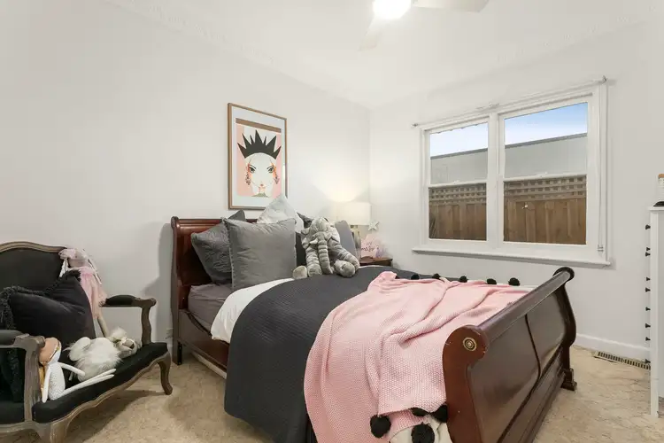 Sixth view of Homely house listing, 2 Head Street, Strathmore VIC 3041