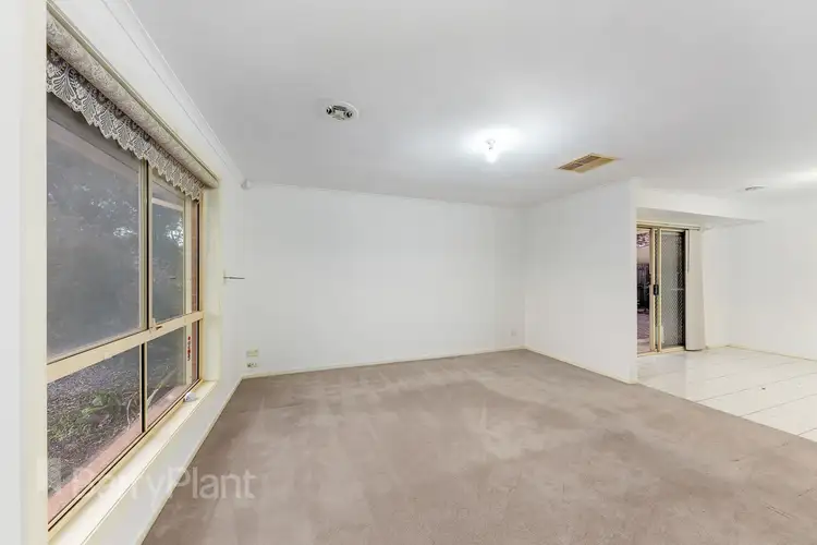 Second view of Homely unit listing, 2/22 Vanessa Way, Delahey VIC 3037