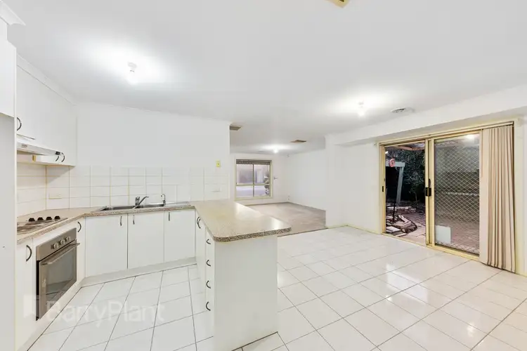 Fourth view of Homely unit listing, 2/22 Vanessa Way, Delahey VIC 3037