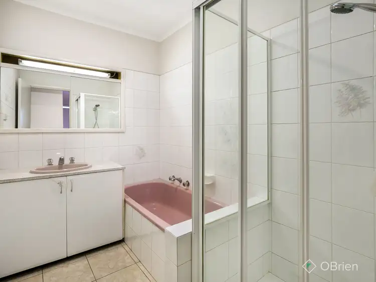 Sixth view of Homely house listing, 8 Talara Court, Frankston VIC 3199