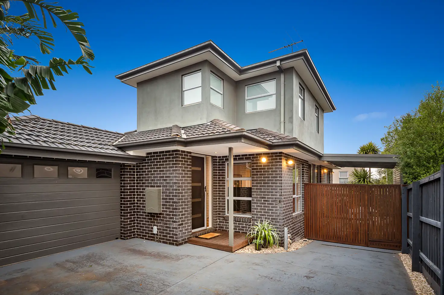 Main view of Homely townhouse listing, 2/1 Allan Street, Aberfeldie VIC 3040