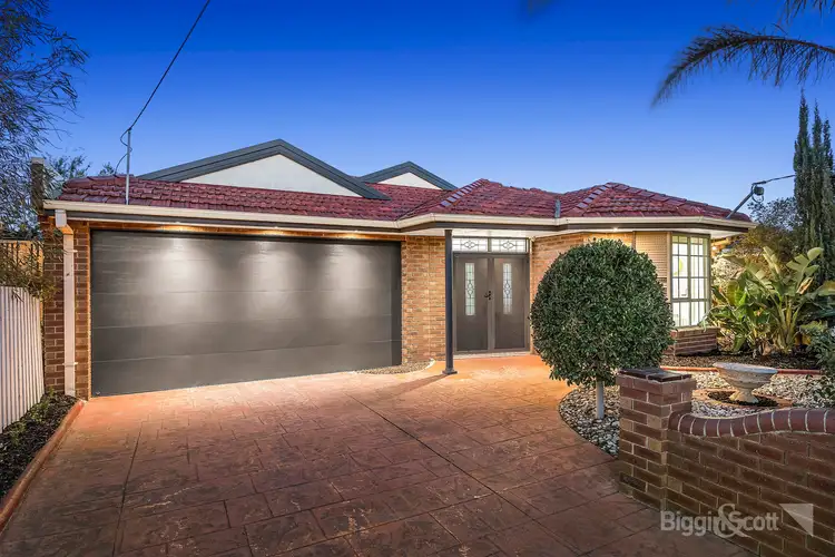 2 Nielsen Court, Altona Meadows VIC 3028