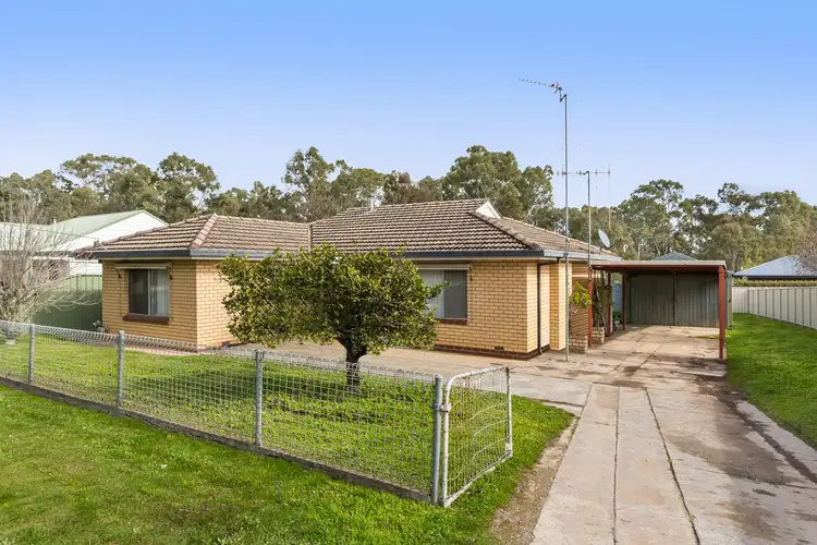 Main view of Homely house listing, 3 Short Street, Kangaroo Flat VIC 3555