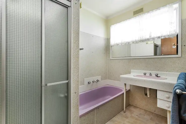 Fifth view of Homely house listing, 3 Short Street, Kangaroo Flat VIC 3555