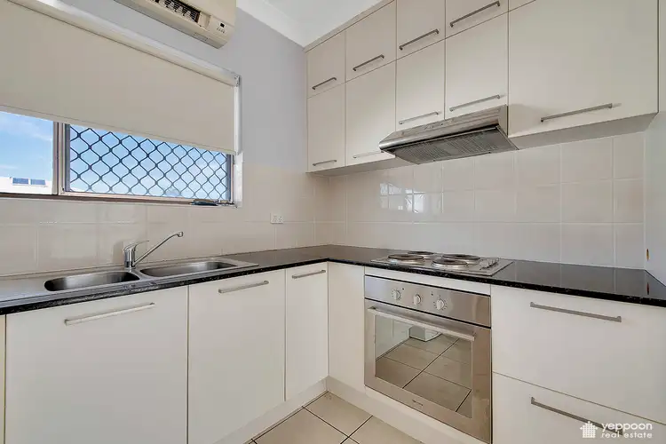 Third view of Homely unit listing, 4/168 Scenic Highway, Lammermoor QLD 4703