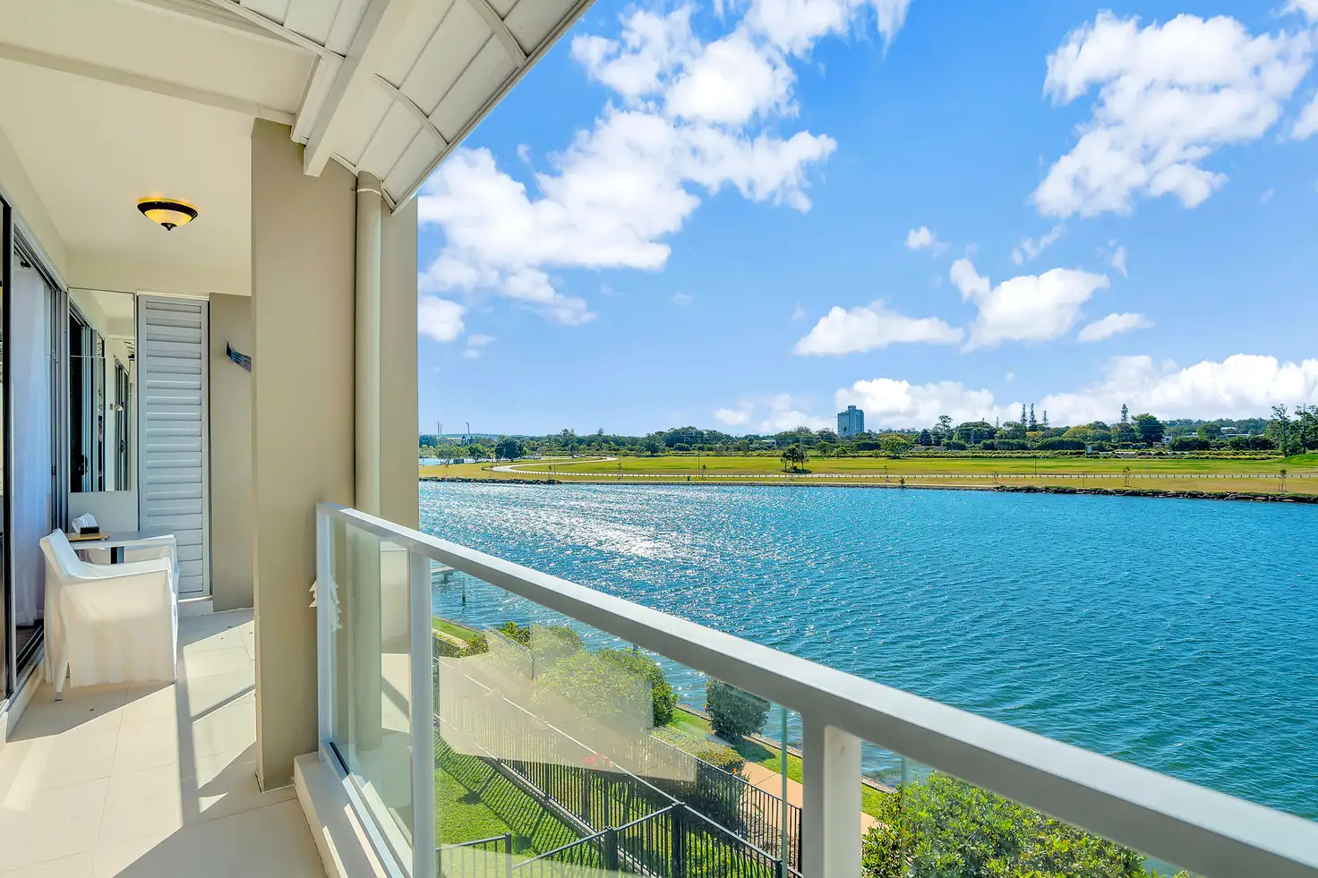 Main view of Homely unit listing, 5/5055 Emerald Island Drive, Carrara QLD 4211