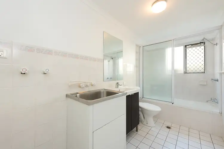 Sixth view of Homely unit listing, 1/36 Pembroke Road, Coorparoo QLD 4151