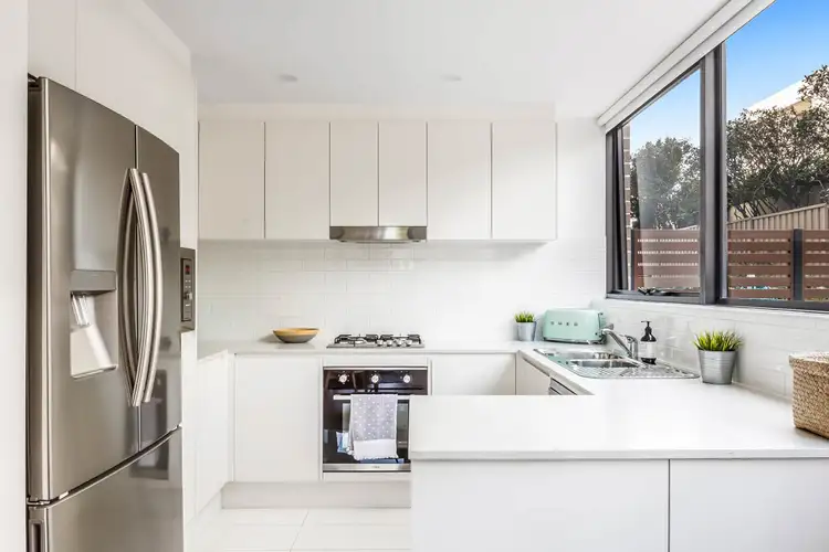 Third view of Homely unit listing, 4/12 New Dapto Road, Wollongong NSW 2500