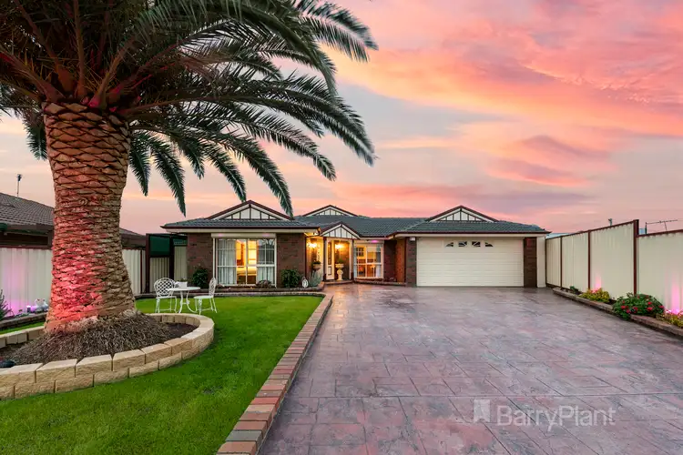 8 Honeysuckle Place, Hoppers Crossing VIC 3029