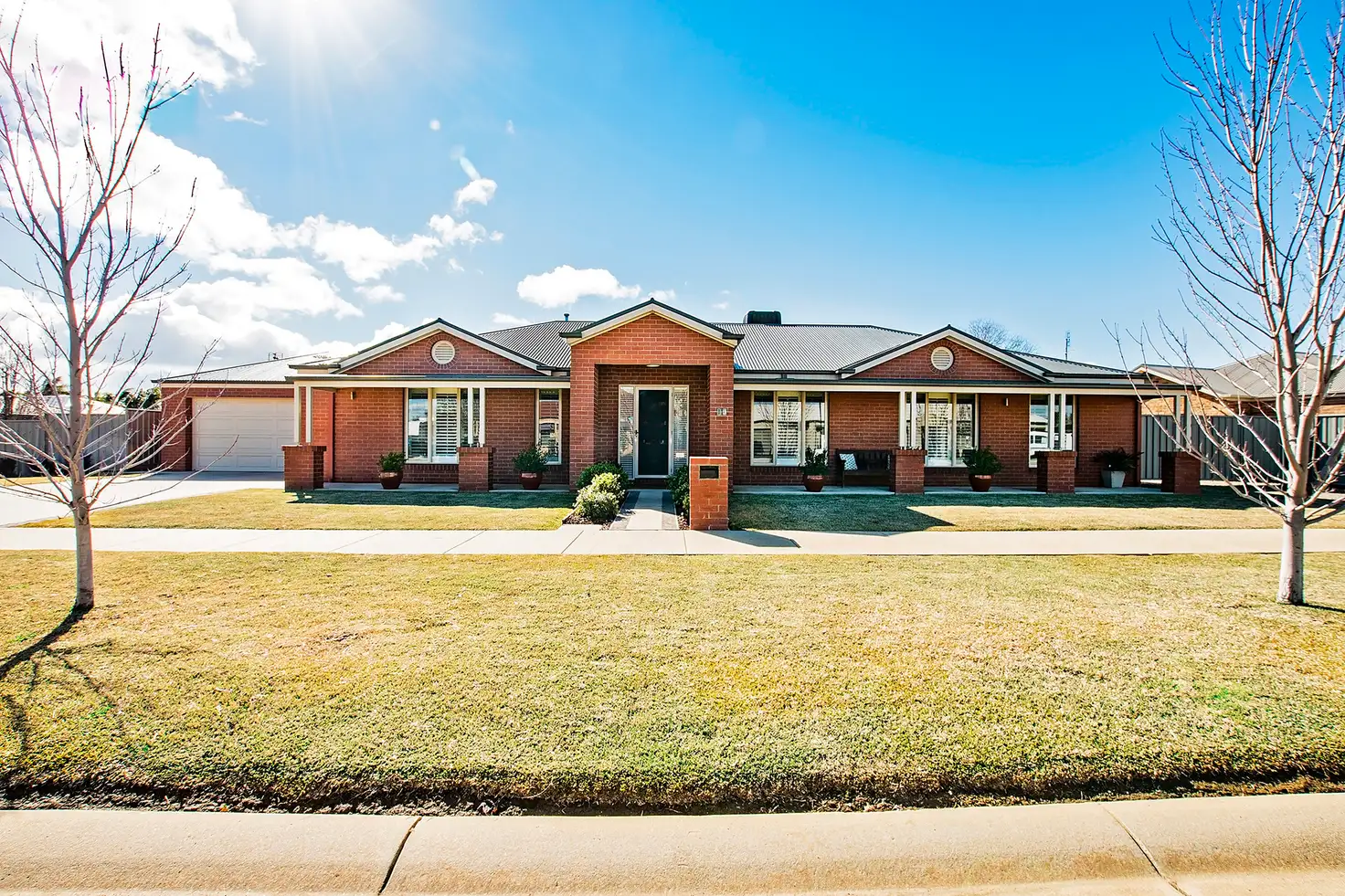 Main view of Homely house listing, 10 Sunset Avenue, Echuca VIC 3564