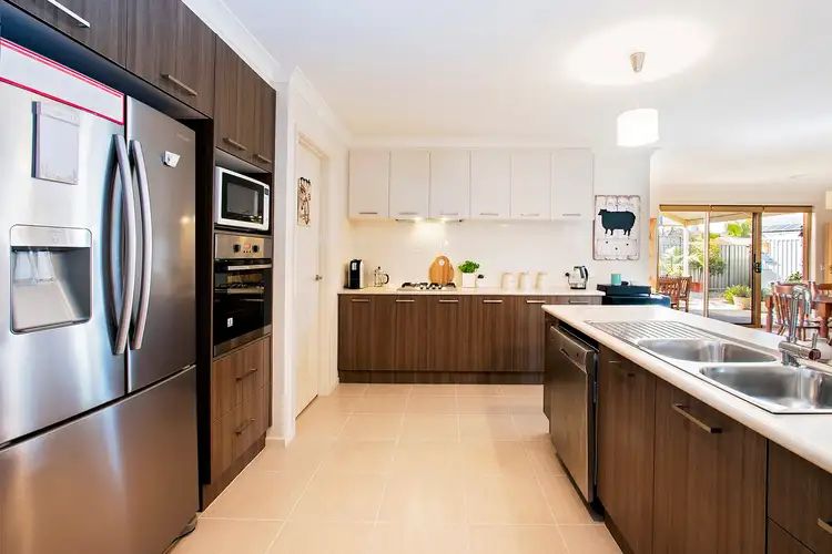 Second view of Homely house listing, 10 Sunset Avenue, Echuca VIC 3564