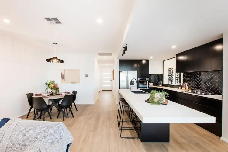 Sixth view of Homely house listing, 580 Walnut Avenue, Mildura VIC 3500