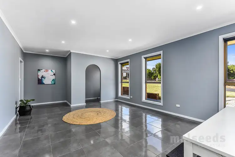 Second view of Homely house listing, 2/29 Victoria Terrace, Mount Gambier SA 5290