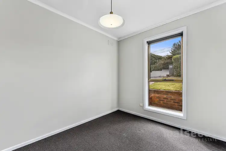 Sixth view of Homely house listing, 2/29 Victoria Terrace, Mount Gambier SA 5290