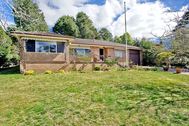 4 Yanko Avenue, Wentworth Falls NSW 2782