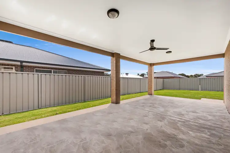 Fifth view of Homely house listing, 4 Arnica Circuit, Baranduda VIC 3691