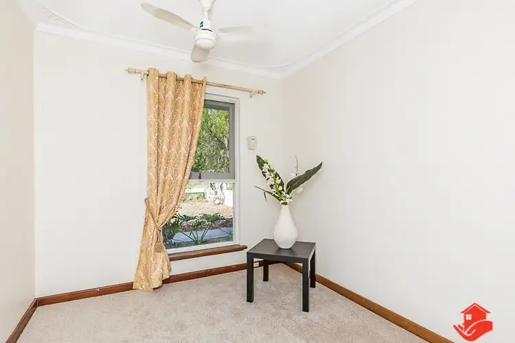 Seventh view of Homely house listing, 11 Lantana Way, Camillo WA 6111