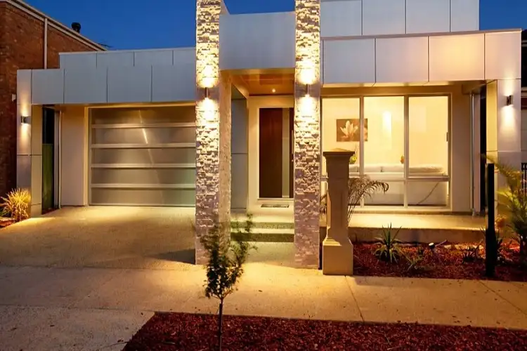 6 Broadwater Crescent, Mawson Lakes SA 5095