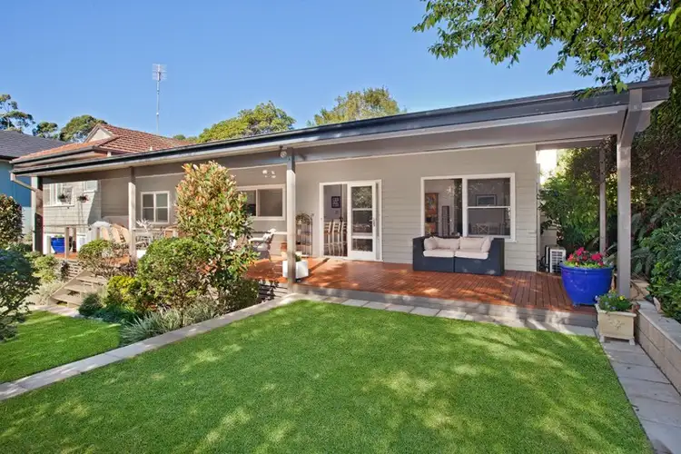 8 Rhonda Avenue, Frenchs Forest NSW 2086