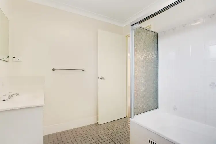 Fourth view of Homely unit listing, 10/5 Justine Parade, Rutherford NSW 2320