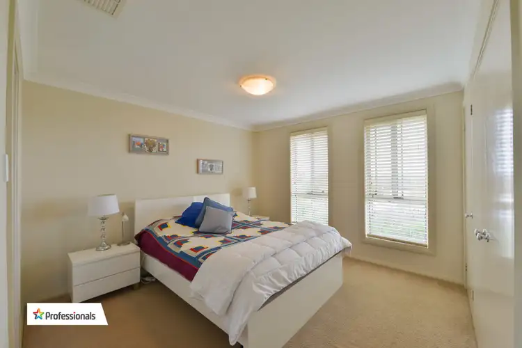 Fourth view of Homely house listing, 5 Sippel Close, Tamworth NSW 2340