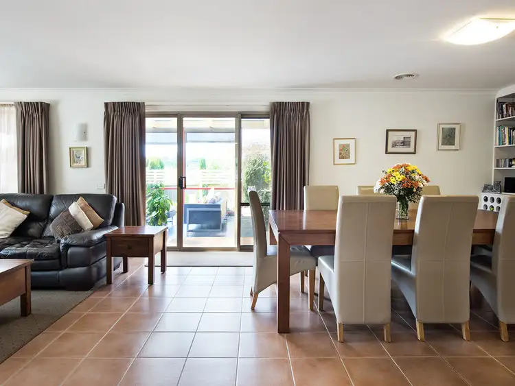 Sixth view of Homely house listing, 2 Alanna Avenue, Castlemaine VIC 3450