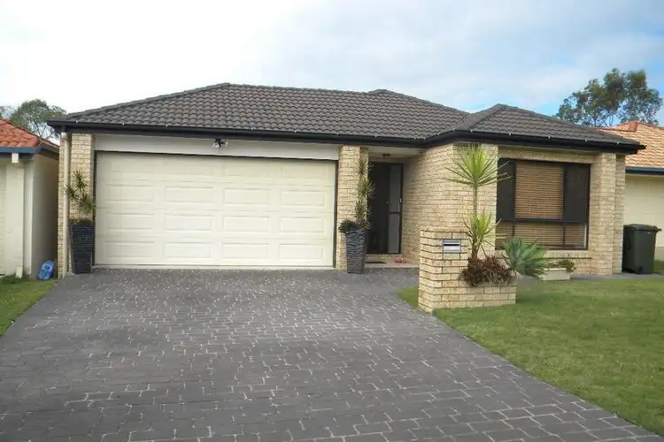 33 Bullen Circuit, Forest Lake QLD 4078