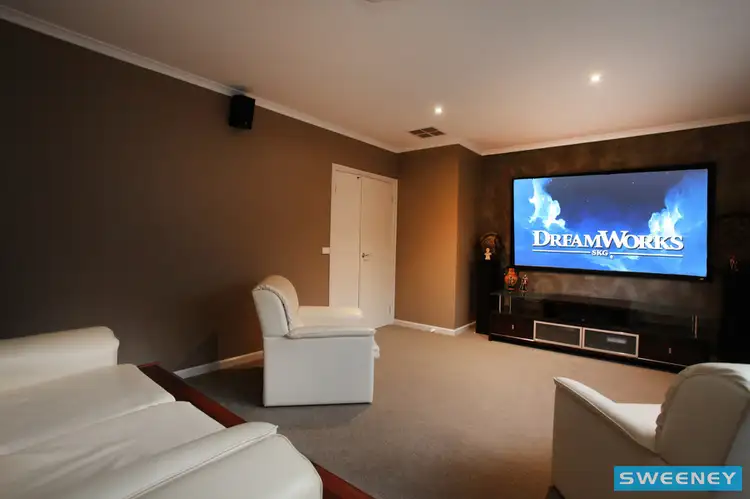 Fifth view of Homely house listing, 72 Inglewood Drive, Burnside Heights VIC 3023