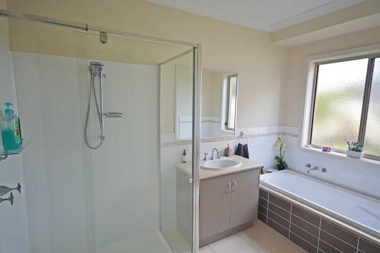 Sixth view of Homely house listing, 1 Seacliff Place, Portland VIC 3305