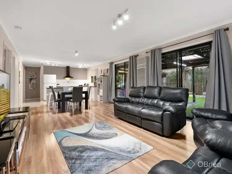 Third view of Homely house listing, 4 Matthews Court, Pakenham VIC 3810
