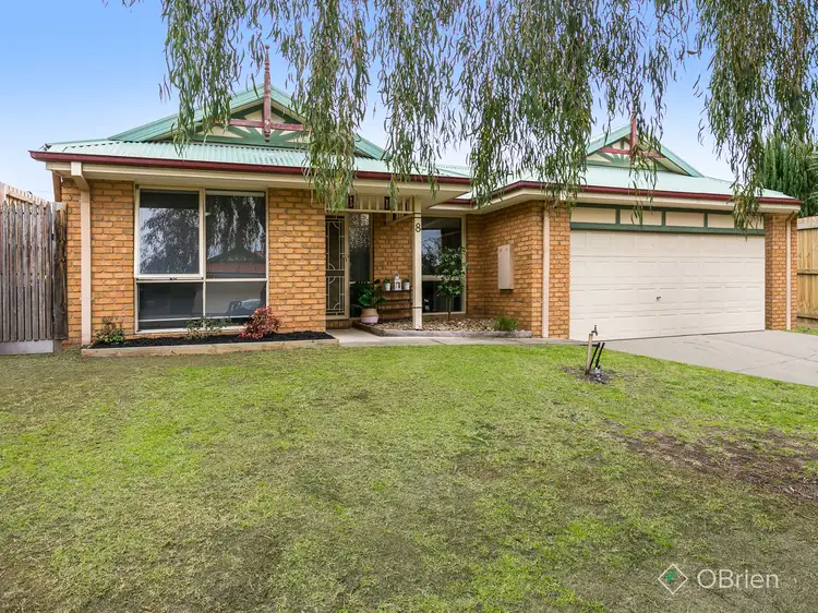 8 Dairy Place, Skye VIC 3977