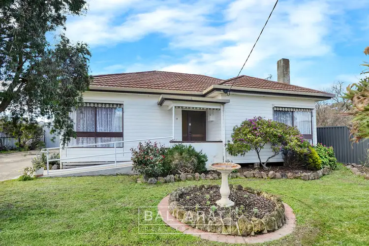 19 Rogers Street, Maryborough VIC 3465