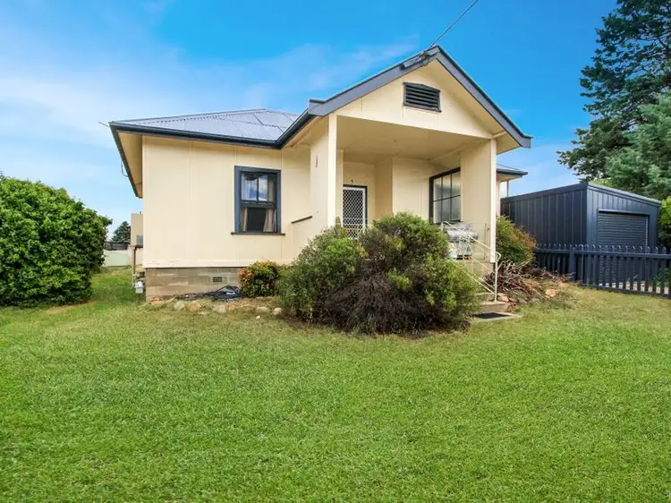 5 Culey Avenue, Cooma NSW 2630