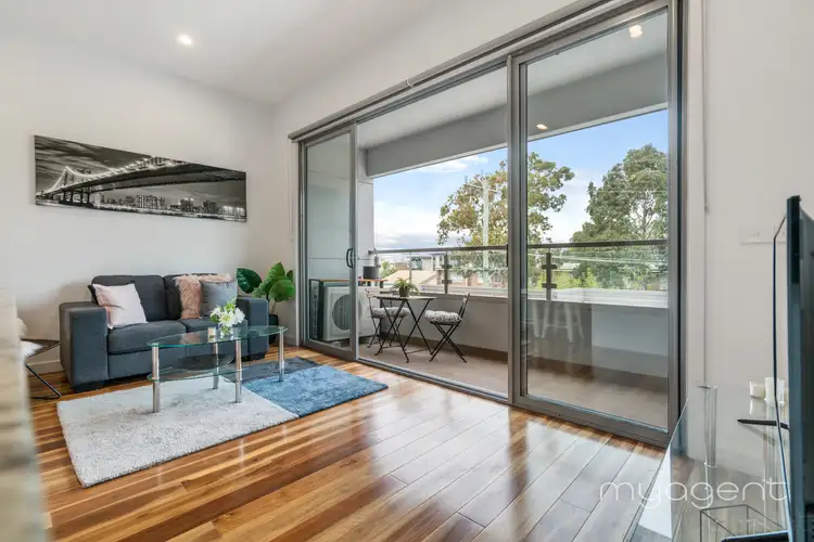 Second view of Homely apartment listing, 14/3 Wimport Street, Heidelberg VIC 3084