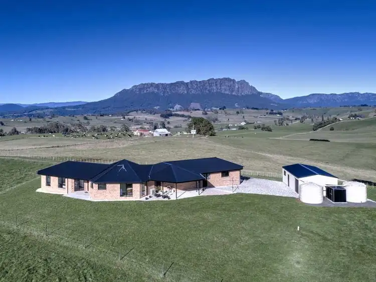 242 Cables Road, Sheffield TAS 7306