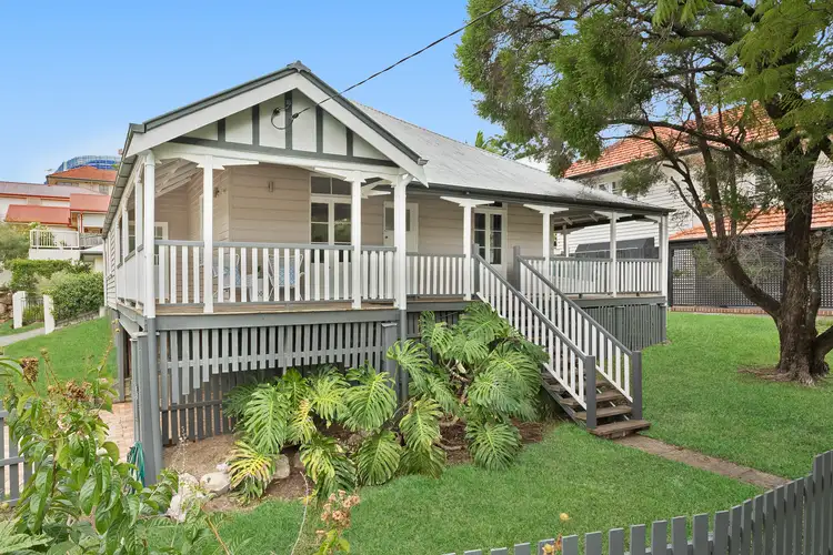 9 Camden Street, Albion QLD 4010